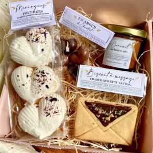 Gourmandista | Biscuits personnalisés | Box cadeau st valentin meringues fourrées pâte à tartiner artisanale