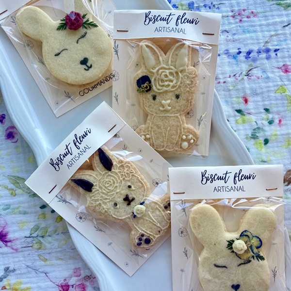 Gourmandista-biscuits-personnalises-toulouse-cadeau-artisanal-original-paques-fleurs-fait-main-31