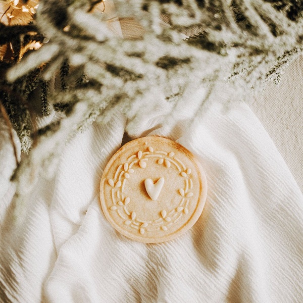 biscuit personnalises fleuris cadeau original toulouse décoration comestible sapin