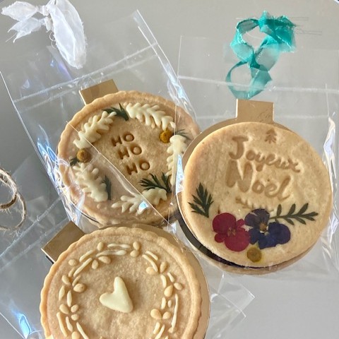 Biscuit décoré à suspendre au sapin – Image 7