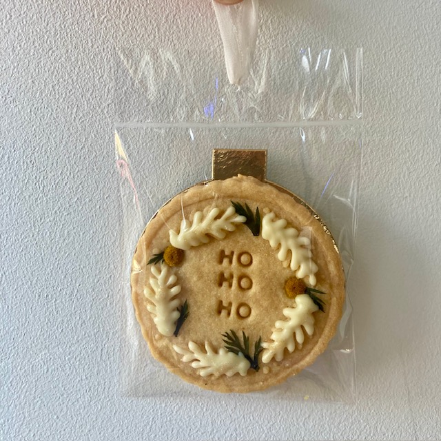 Biscuit décoré à suspendre au sapin – Image 6
